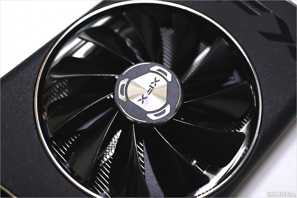XFX 라데온 RX 5700 XT THICC II ULTRA D6 8GB 리뷰 34