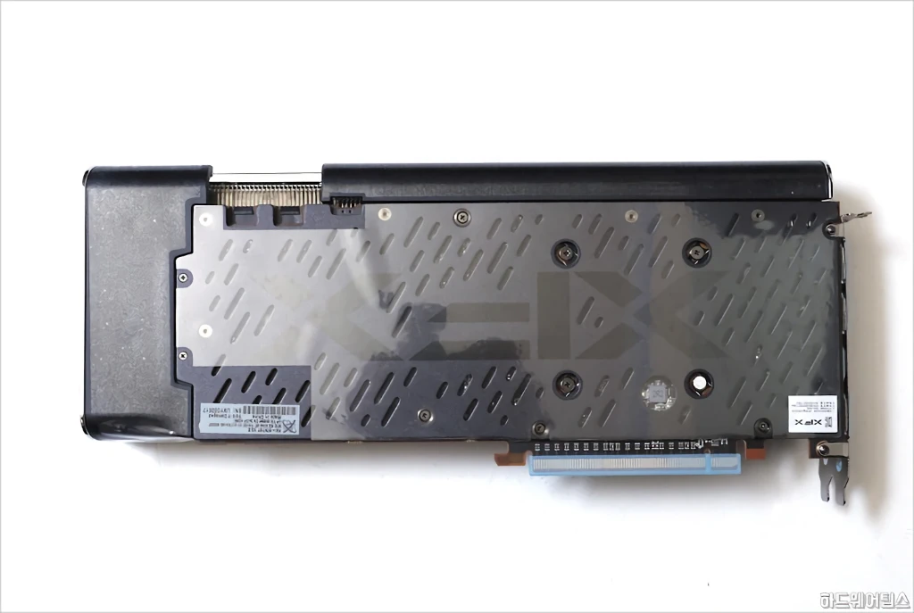 XFX 라데온 RX 5700 XT THICC III ULTRA D6 8GB 리뷰 12