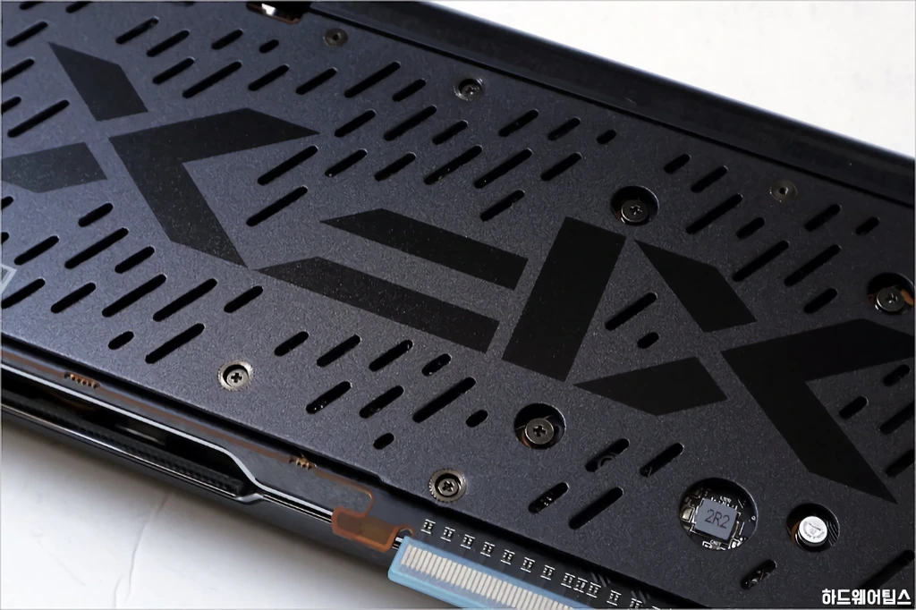 XFX 라데온 RX 5700 XT THICC III ULTRA D6 8GB 리뷰 27