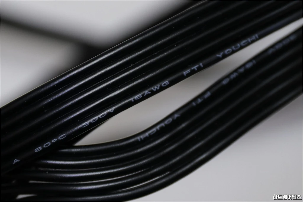 3RSYS AK 800S 80 PLUS STANDARD 230V EU 간단 리뷰 36