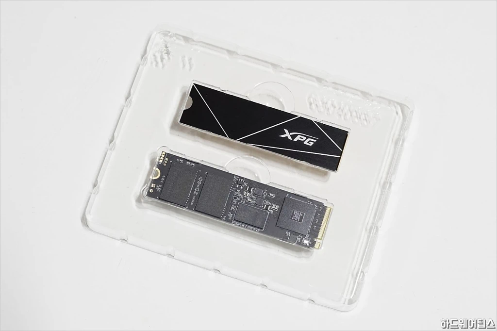 ADATA XPG GAMMIX S70 BLADE M.2 NVMe SSD 1TB 리뷰 4