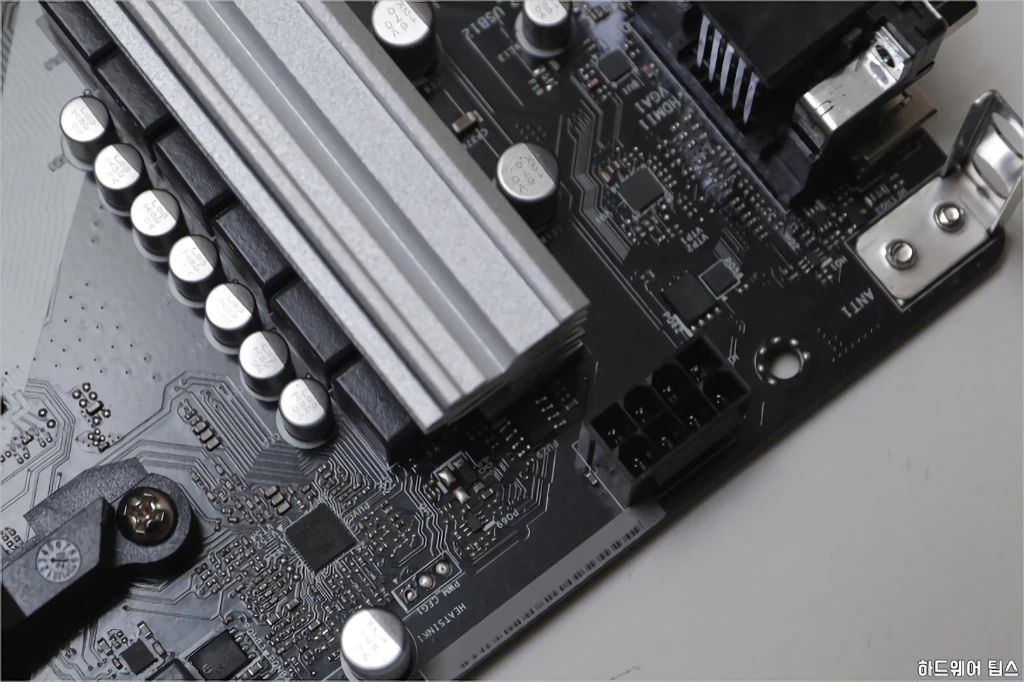 ASRock A520M Pro4 디앤디컴 9
