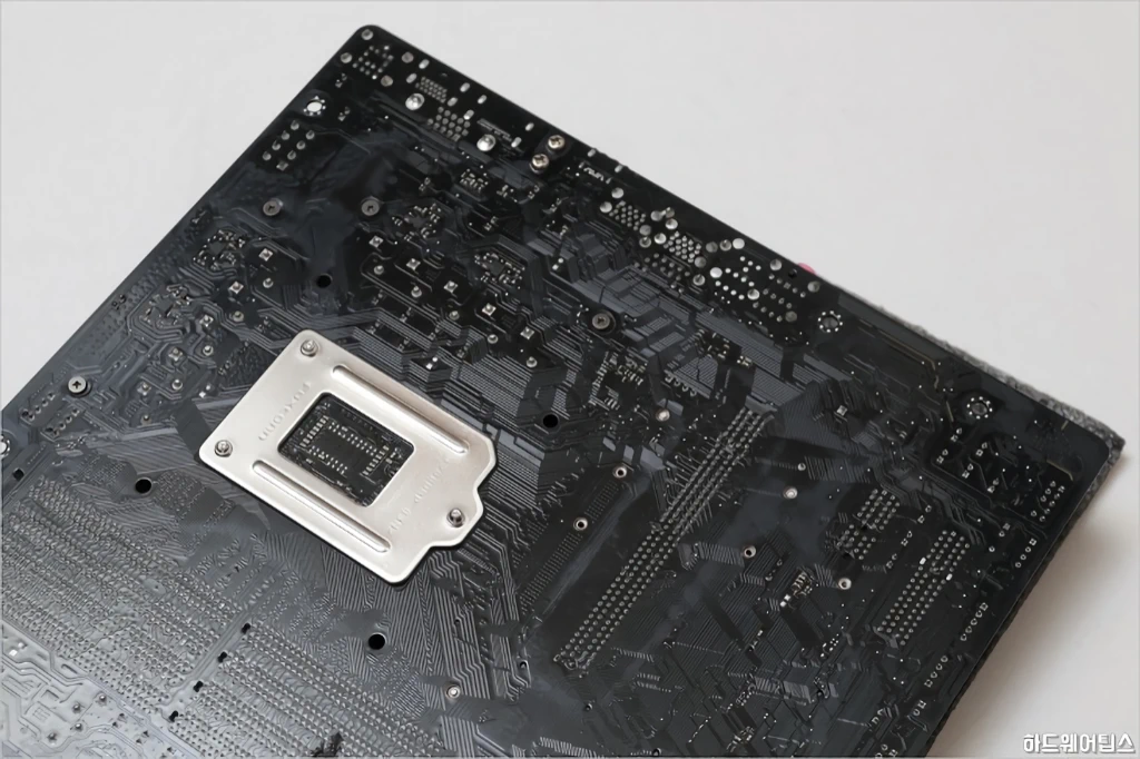 ASRock B460M PRO4 디앤디컴 리뷰 20