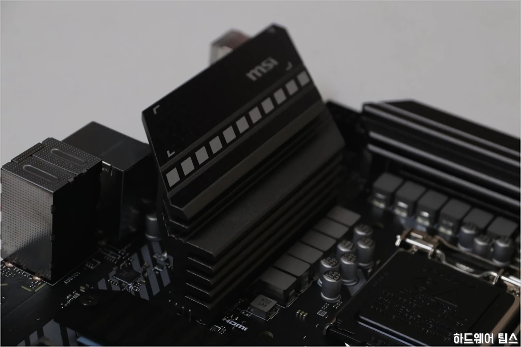MSI MAG B460 토피도 리뷰 15
