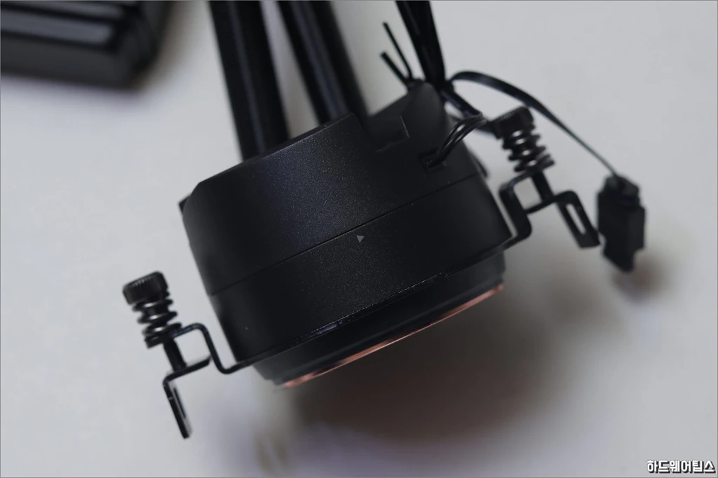 MSI MAG 코어리퀴드 240R 간단 리뷰 28