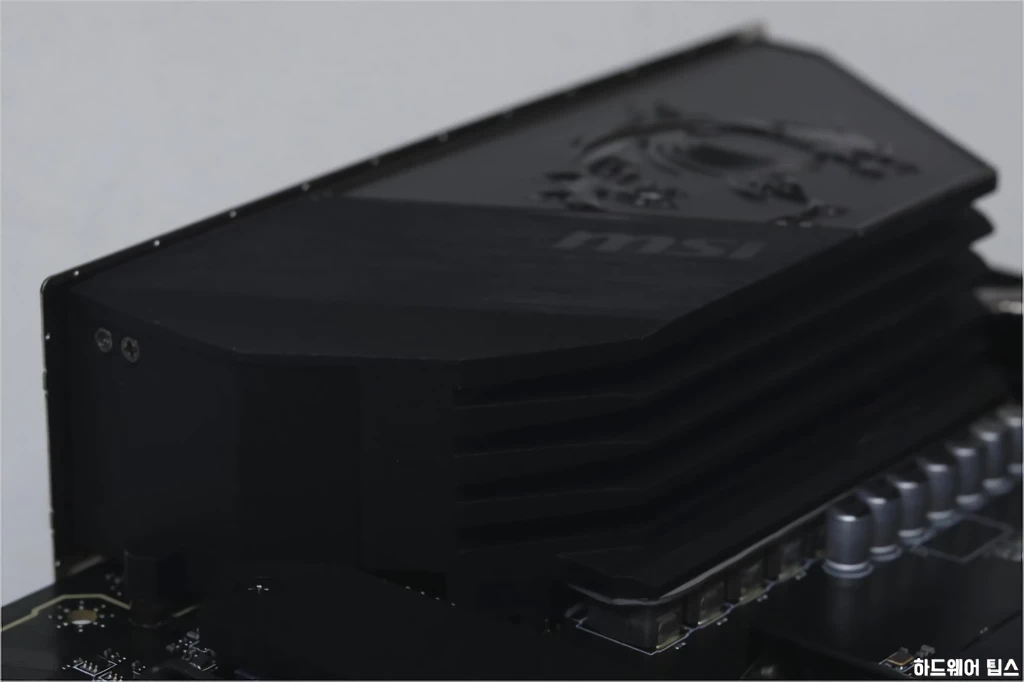 MSI MEG B550 유니파이 리뷰 23