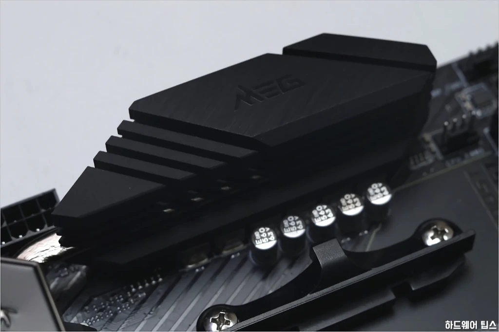MSI MEG B550 유니파이 리뷰 24