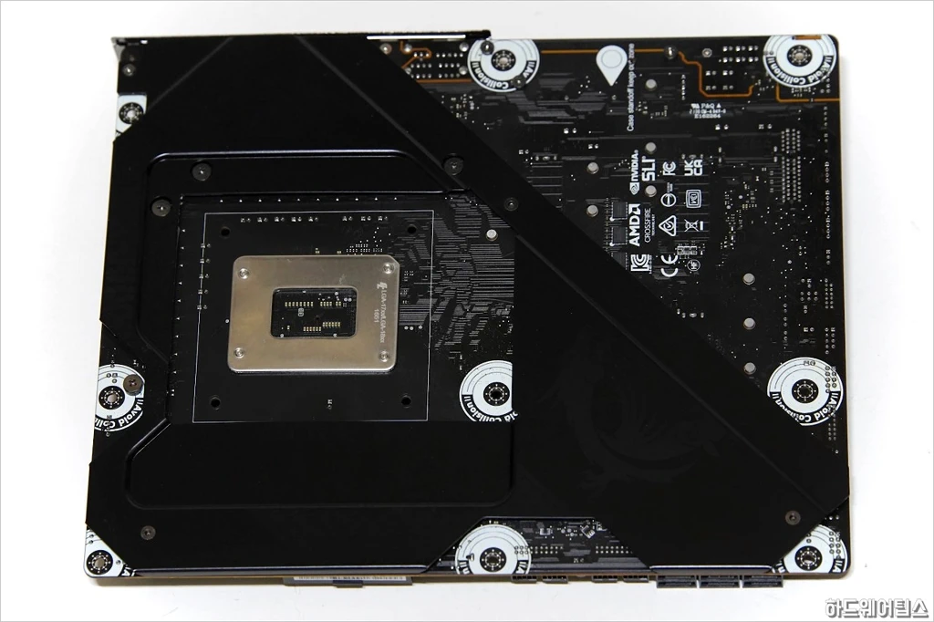 MSI MEG Z690 유니파이 리뷰 28