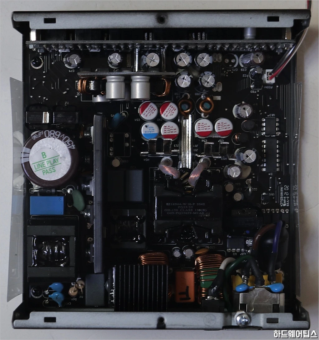 MSI MPG A850GF 80 PLUS GOLD 파워 서플라이 유닛 리뷰 27