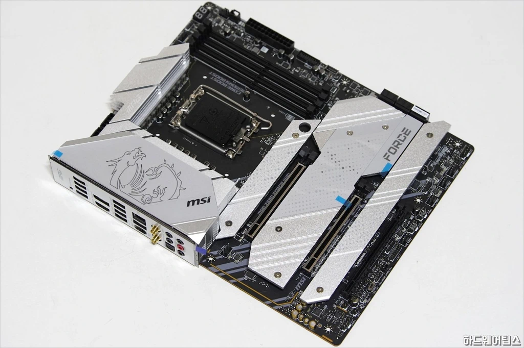 MSI MPG Z690 포스 WIFI 리뷰 85