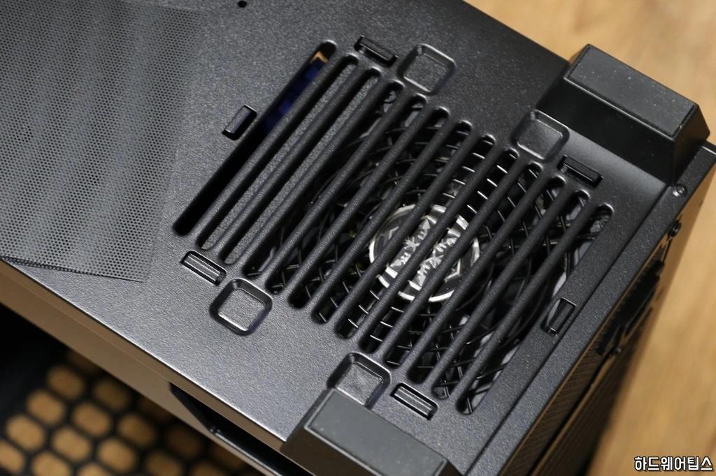 MSI MPG 세키라 100R 게이밍 케이스 리뷰 25