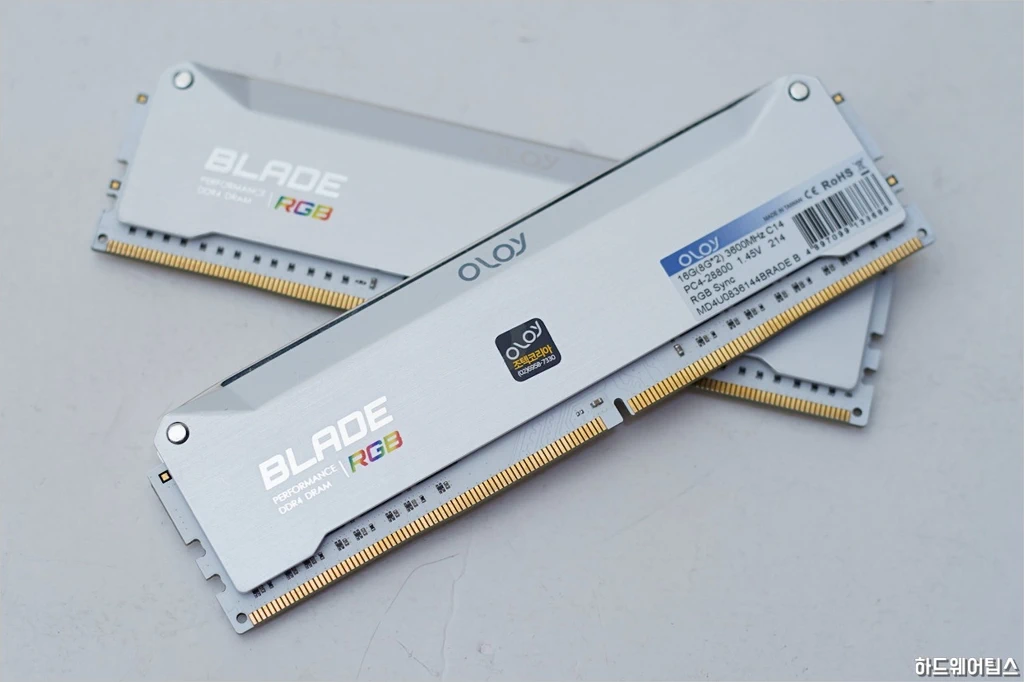 OLOy DDR4 3600 CL14 BLADE RGB AL 패키지 16GB 리뷰 7