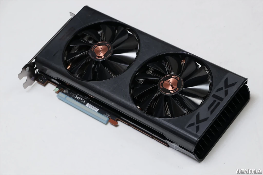 XFX 라데온 RX 5500 XT THICC II D6 4GB 리뷰 10