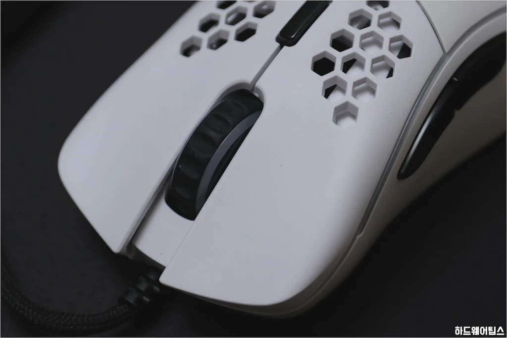 글로리어스 오딘 모델 D Glorious O.D.I.N Model D 리뷰 17