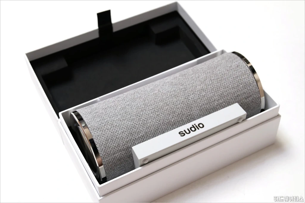 수디오 펨티오 Sudio Femtio 무선 블루투스 스피커 리뷰 12