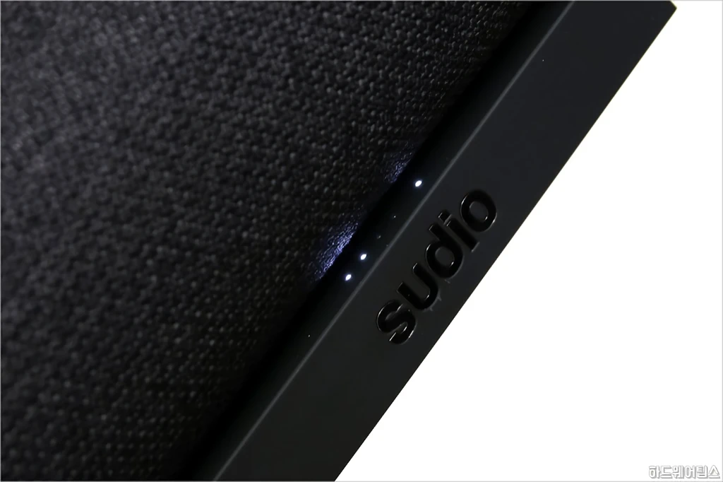 수디오 펨티오 Sudio Femtio 무선 블루투스 스피커 리뷰 29