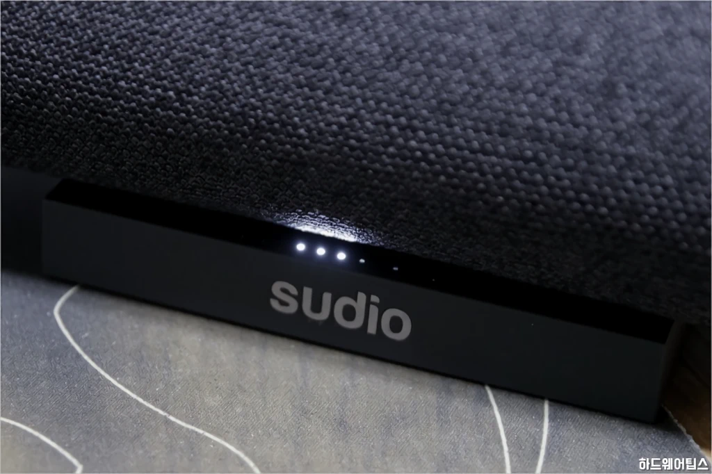 수디오 펨티오 Sudio Femtio 무선 블루투스 스피커 리뷰 35