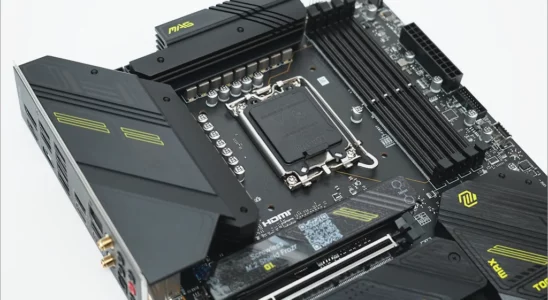 MSI MAG Z790 토마호크 맥스 WIFI 13
