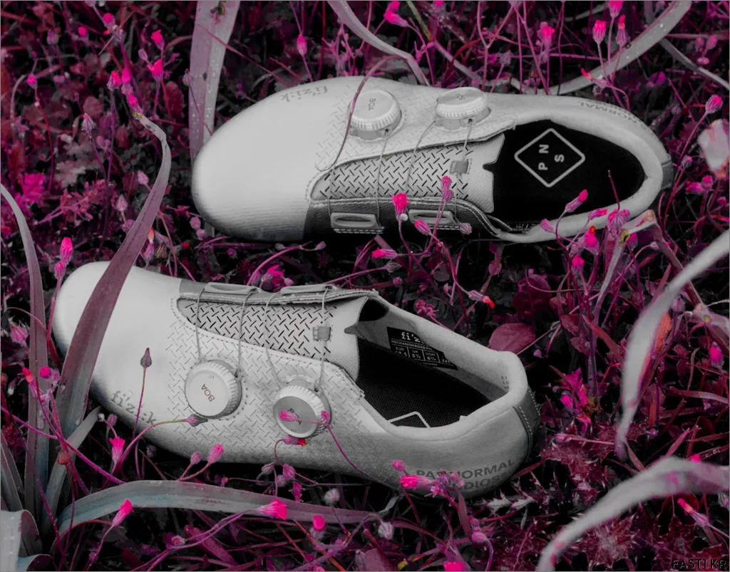 PNS x Fizik, 메커니즘 로드 클릿 슈즈 출시 2 Pas Normal Studios x Fizik Mechanism Road Shoe 3
