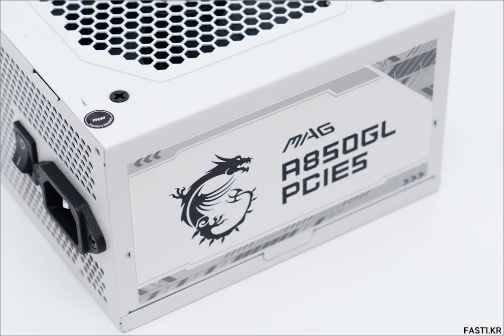 MSI MAG A850GL PCIE5 화이트 024