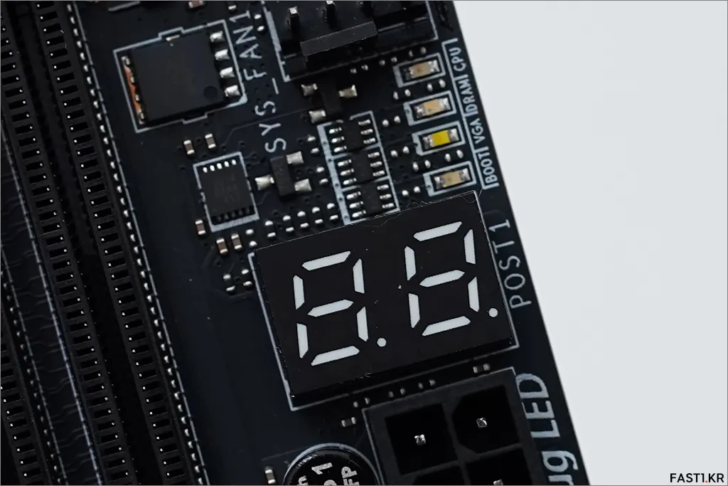 MSI MAG Z890 토마호크 WIFI 27