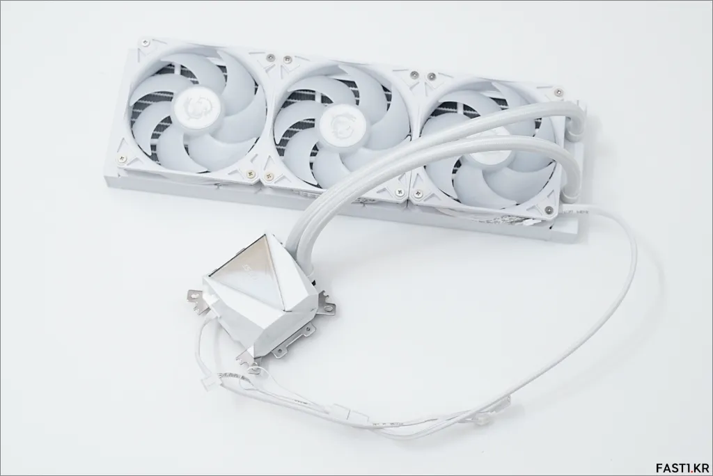 MSI MAG 코어리퀴드 I360 화이트 09