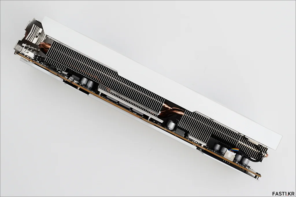 AMD Radeon RX 7700 XT P20