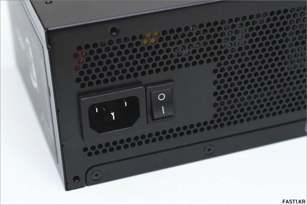 MSI MAG A1250GL 80PLUS골드 풀모듈러 ATX3.1 리뷰 29