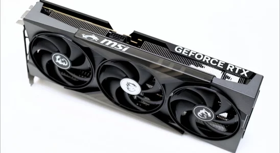 MSI 지포스 RTX 5060 Ti 게이밍 트리오 OC 16GB 리뷰 11