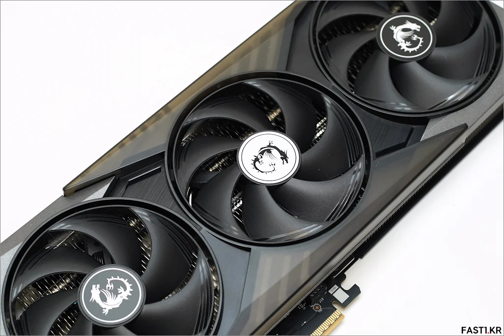 MSI 지포스 RTX 5060 Ti 게이밍 트리오 OC 16GB 리뷰 19