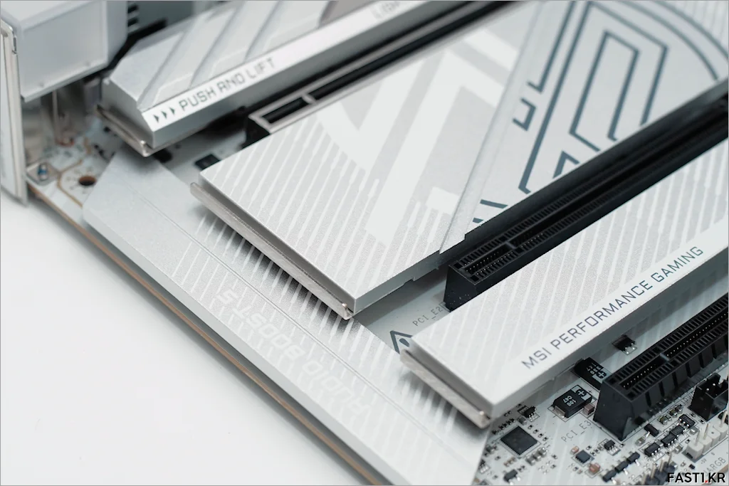 MSI MPG X870E 엣지 TI WIFI 34