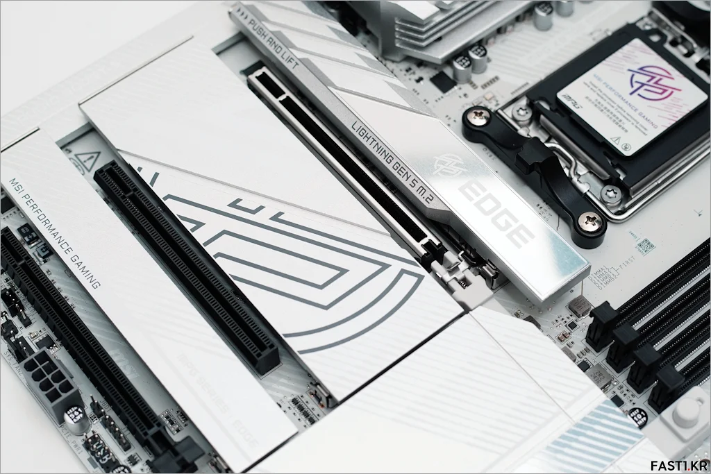 MSI MPG X870E 엣지 TI WIFI 41