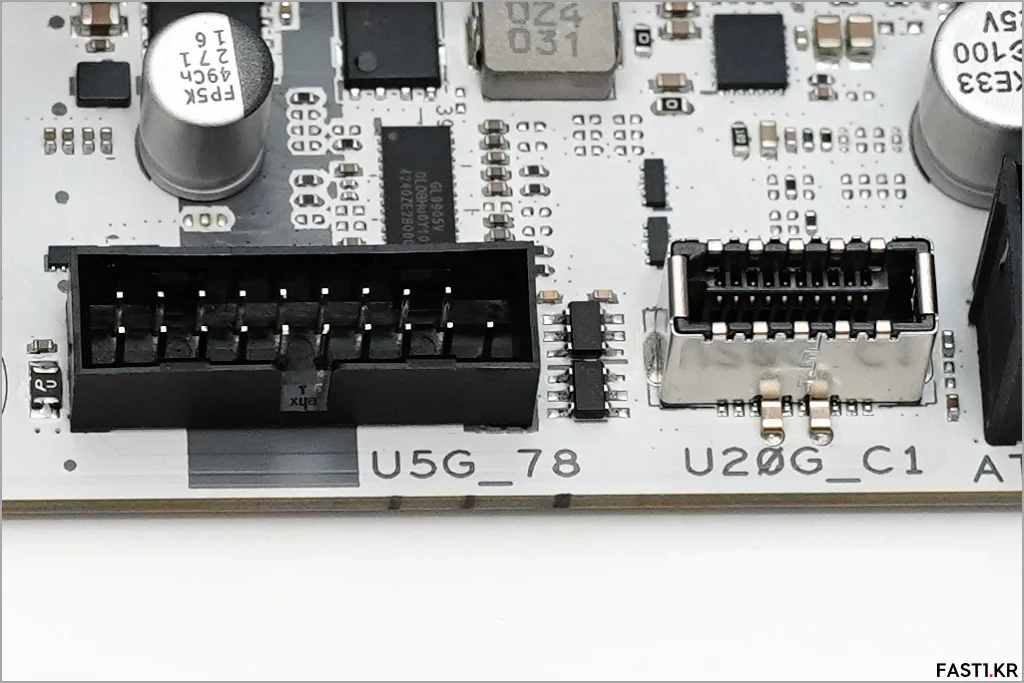 인텔 코어 울트라 7 265K ASUS Z890 AYW GAMING WIFI W 29