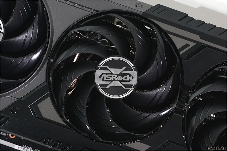 사파이어 라데온 RX 9060 XT 애즈락 RX 9070 XT 16
