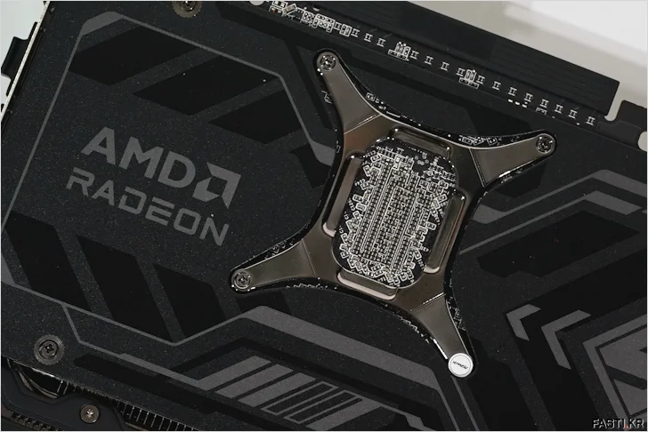 사파이어 라데온 RX 9060 XT 애즈락 RX 9070 XT 20