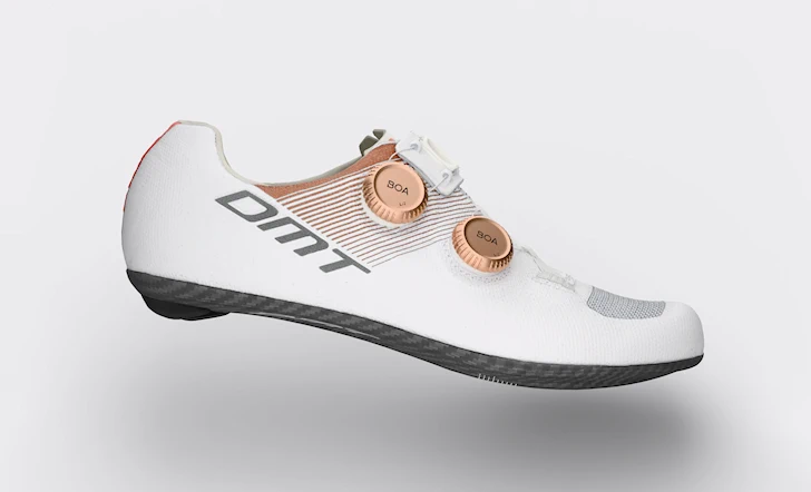 DMT, 초경량 클릿 슈즈 KR0 EVO 슈퍼라이트 출시 15 DMT KR0 EVO 슈퍼라이트 7