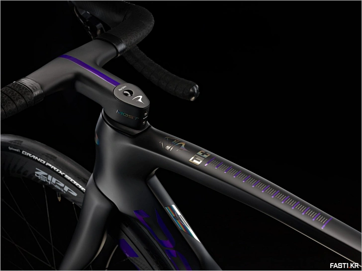 피나렐로, DOGMA F 티쏘 에디션 출시 - 피나렐로 도그마 F 티쏘 4 05